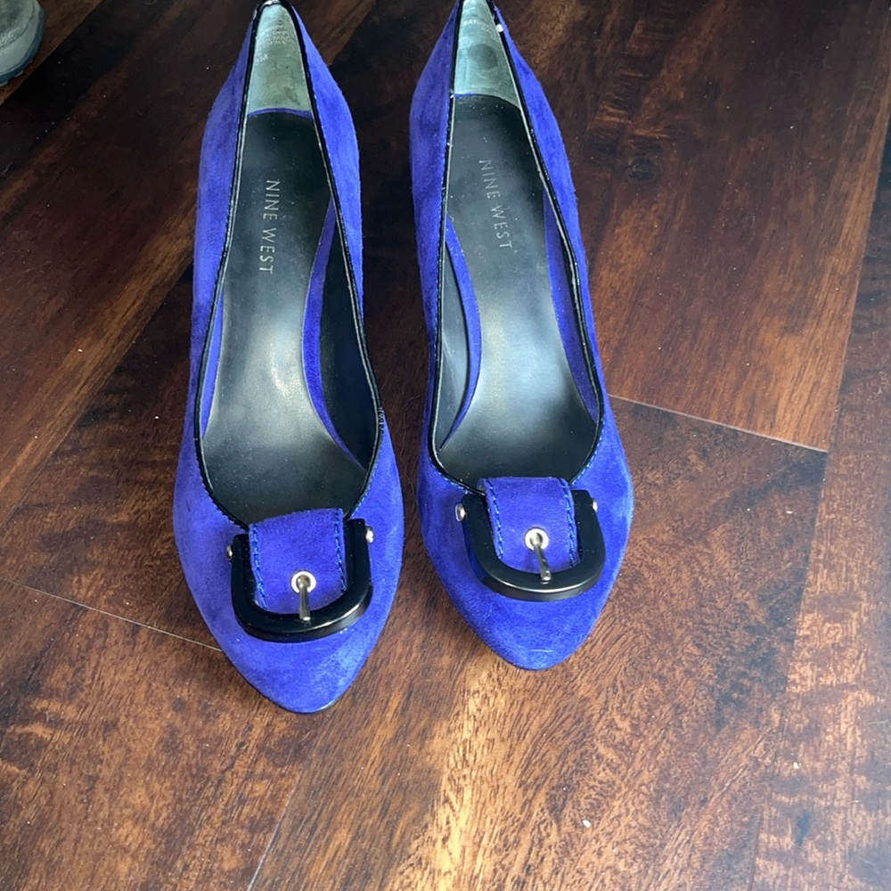 Nine West Cobalt Blue Suede Heels w buckle NWT size 8